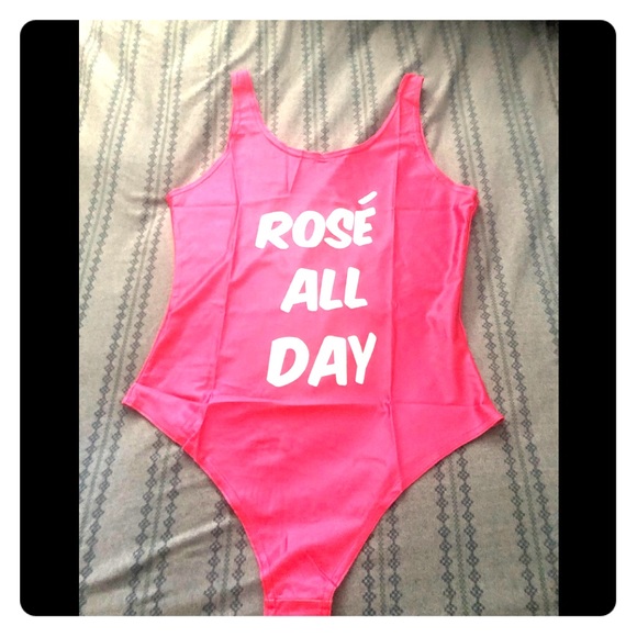 Tops - Women’s pink bodysuit cute letter print